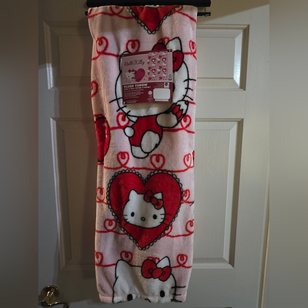 Hello Kitty Valentine Plush Throw Blanket Pink Hearts Love 50x70